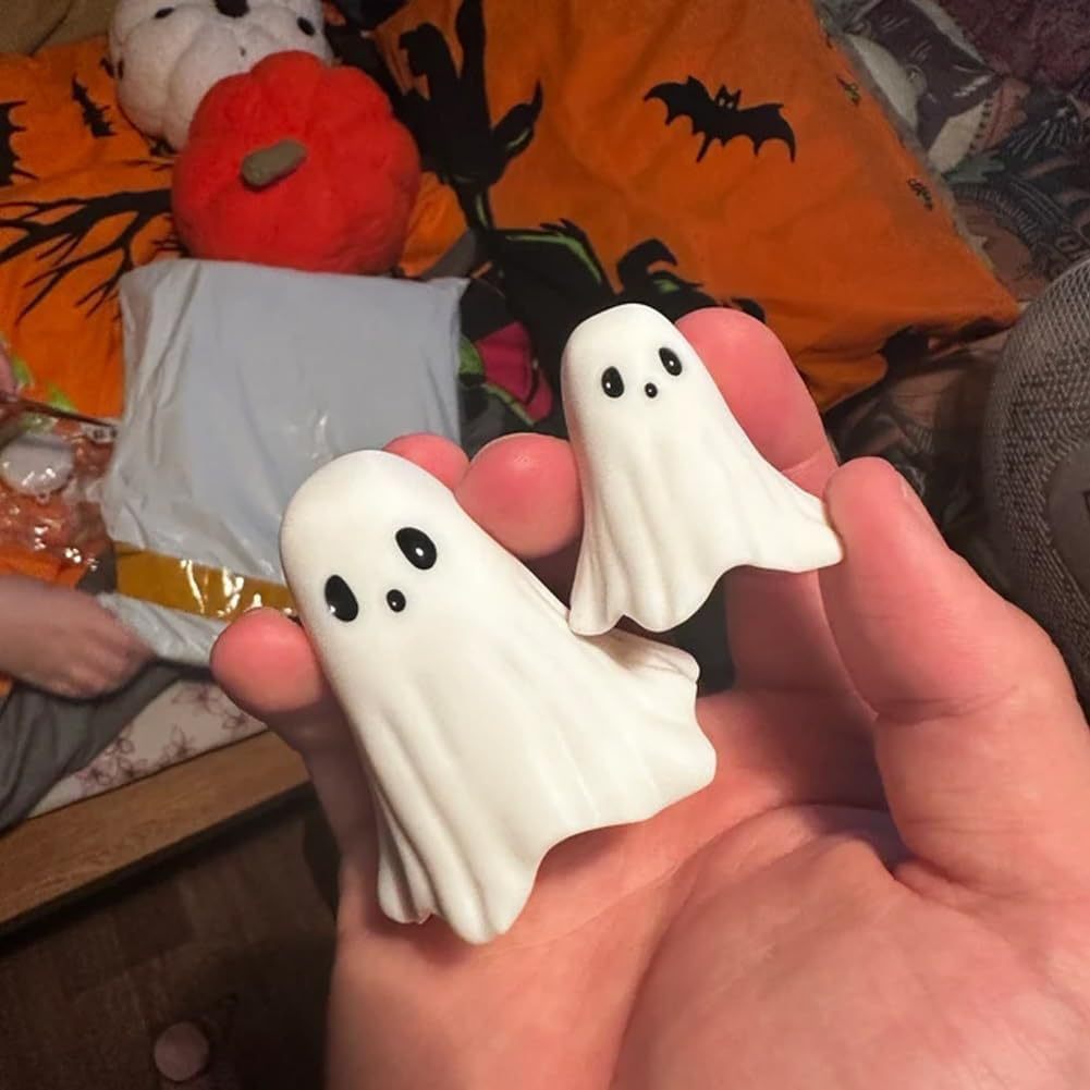 Funny Ghost Statuet for Halloween decoration