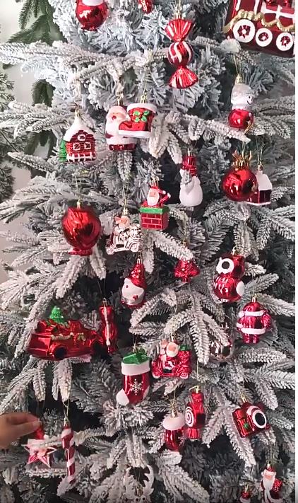 Christmas tree decorations