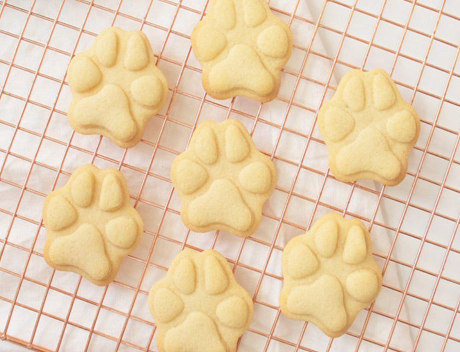 New 2pcs Baking Tools Kitten paw print plastic cookie cutter Mold Dog footprints Cookie Mold