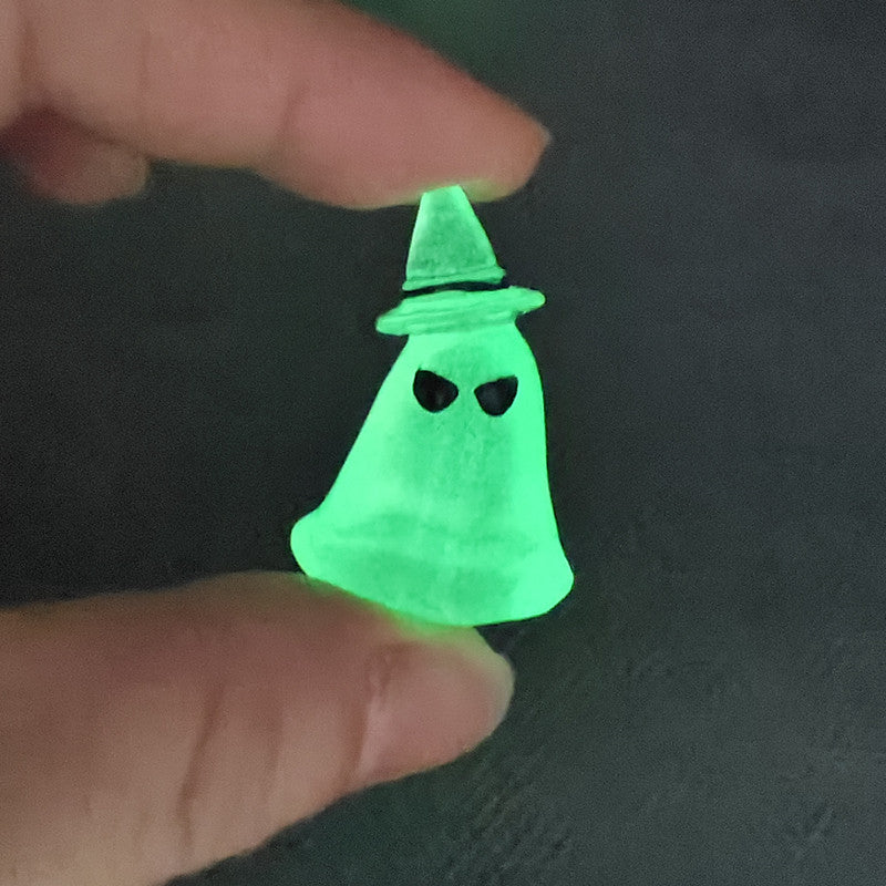 Luminated statue for Halloween decoration