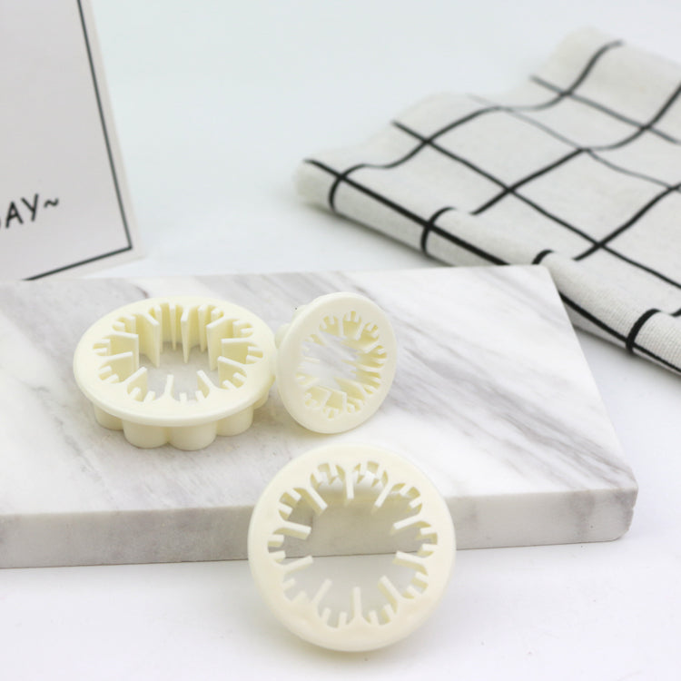 Daisy cutter Gum Paste Flowers Cake Decorating Cutter