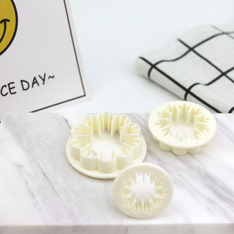 Daisy cutter Gum Paste Flowers Cake Decorating Cutter