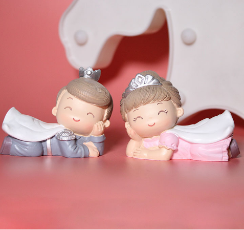 prince and princess cake topper boy and girl resin figurines for cake decoration